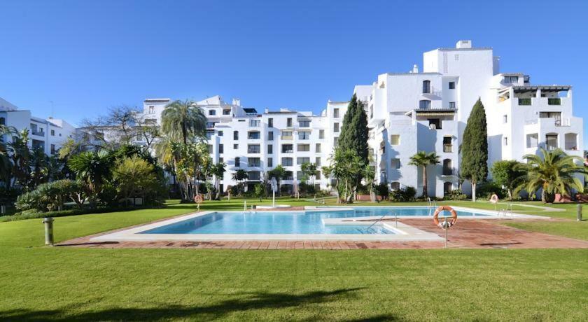 Apartmán Jardines Del Puerto Marbella Exteriér fotografie